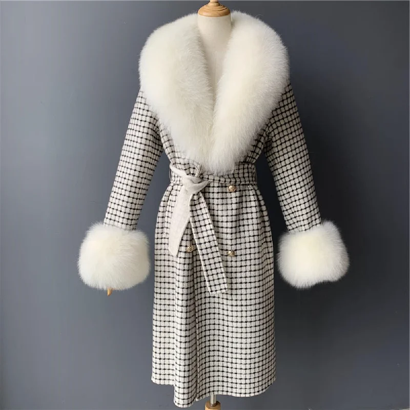 Fashion Classic Women's White Checked Winter Cashmere Wool Natural Fur Collar Long Jacket