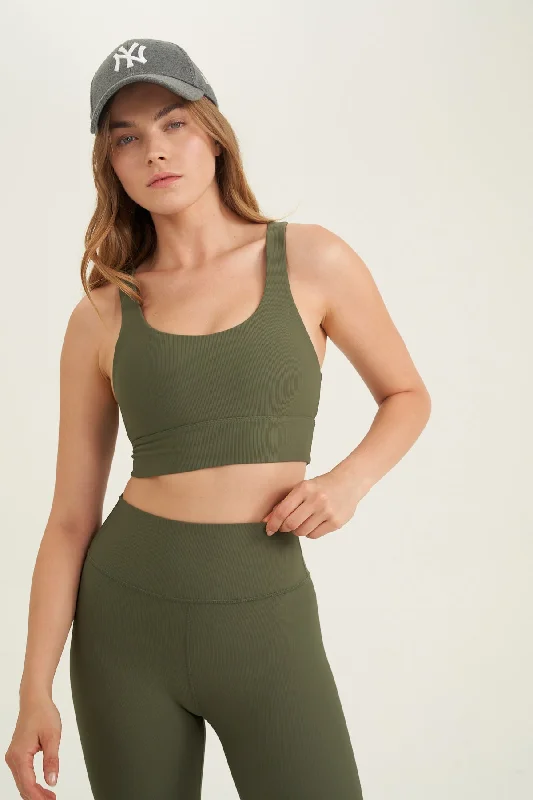 RIBBED OLIVE SPORT TOP