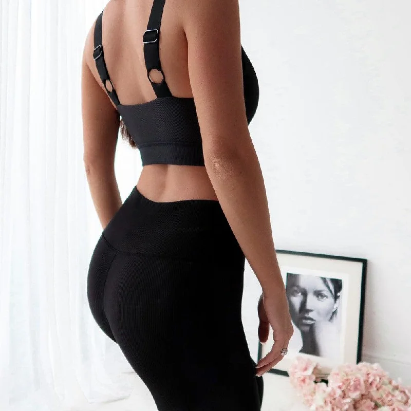 Seamless Ribbed Sports Bra- Black